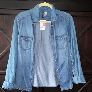 Divided (h&m) light jean button down shirt
